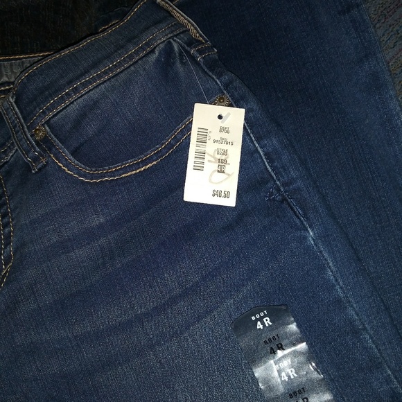 Aeropostale Jeans - Picture 2 of 3